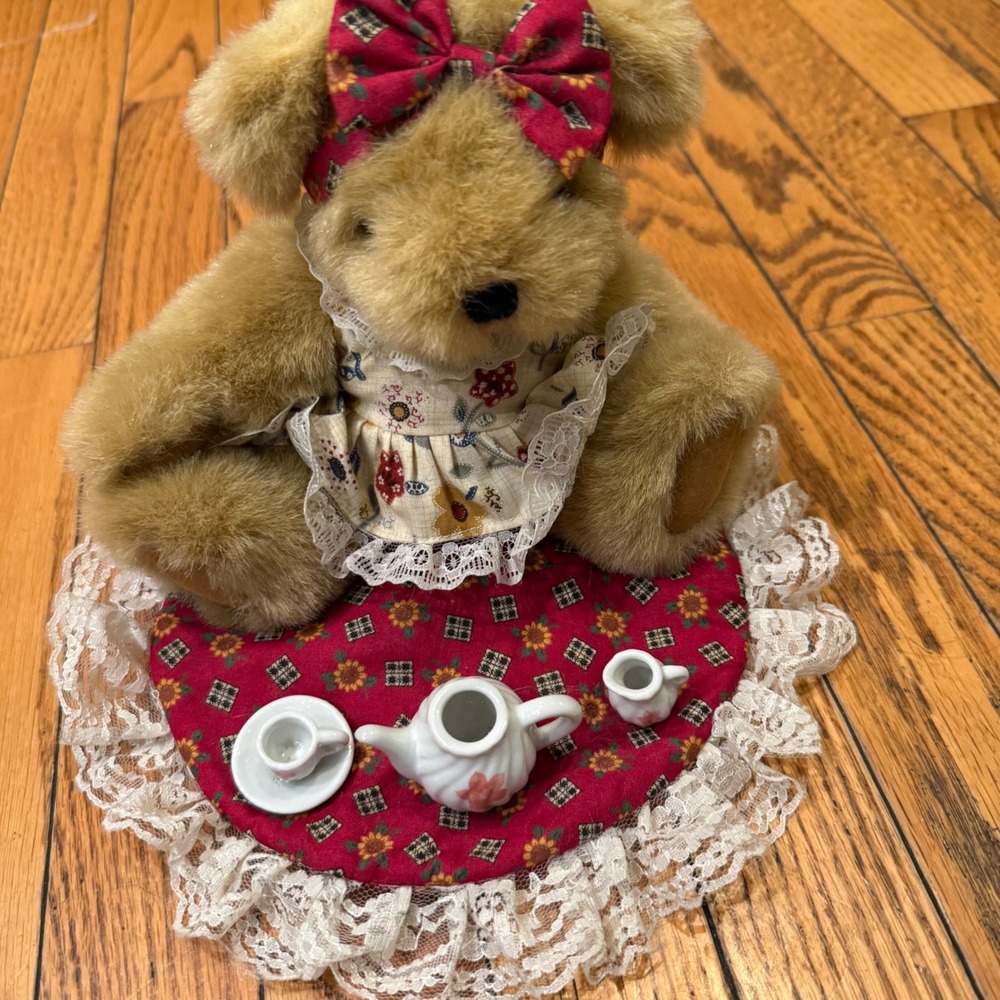 1.a.0.0.0.8.g Vtg Teddy Bear Tea Party Miniature Tea Set Lace Floral Cottagecore
